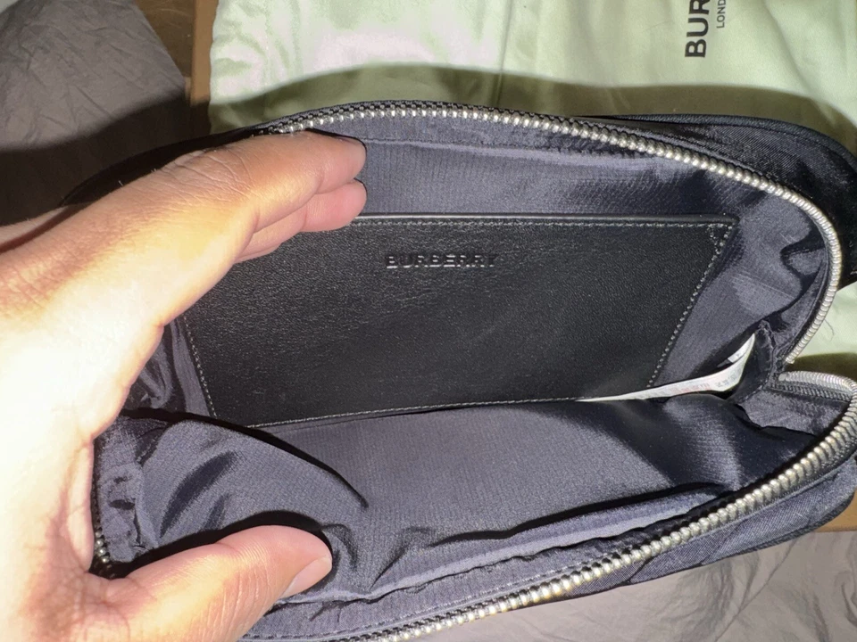 AUTÉNTICO BOLSO BANDOLERA BURBERRY 8021089 (Ligeramente Usado) ¡Ver Descripción! Foto 4 de 4