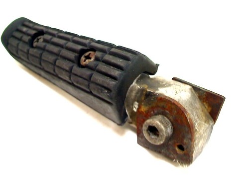pedana posteriore destra per YAMAHA FZR 1000 1987-1988 usato 117808 - Foto 3 di 5