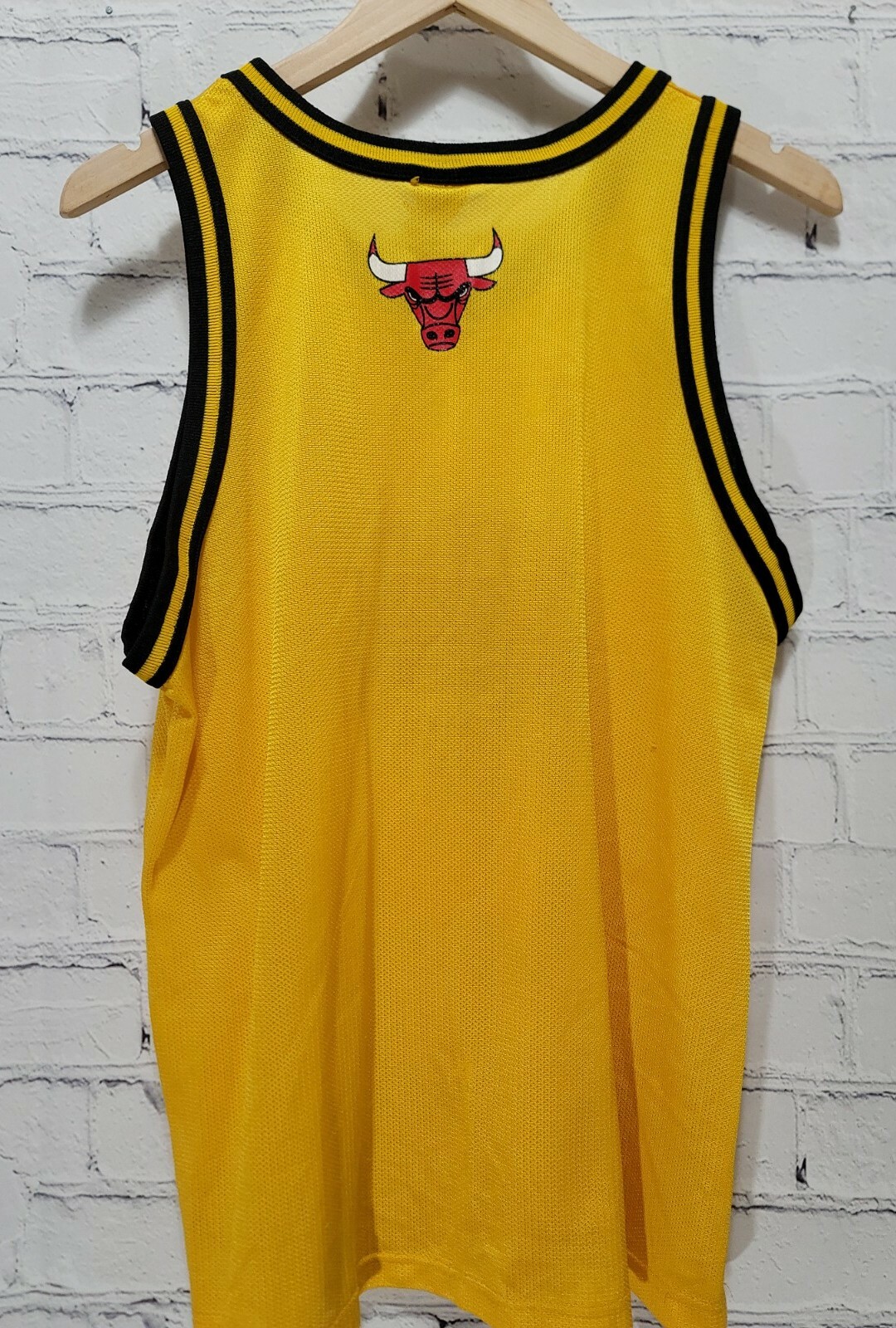 Vintage Kids Youth CHAMPION CHICAGO BULLS Basketball Jersey Yellow XL