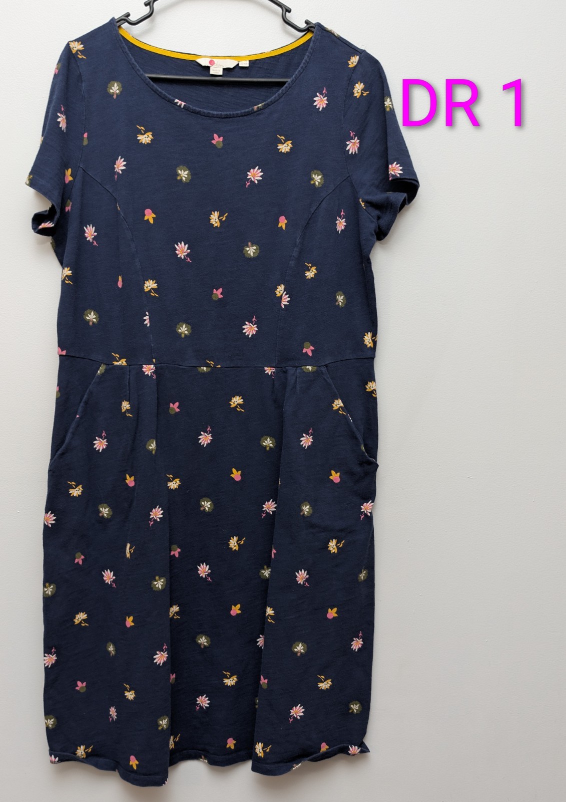 DR1 Boden Women’s Dress Navy Blue Floral 100% Cotton US 14R Short Sleeve