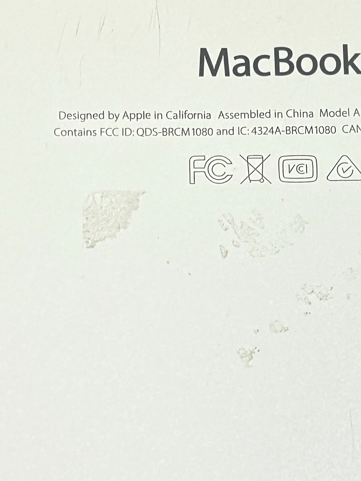 Apple A1502 MacBook Pro For Parts or Not Working LOTA611X (SCREEN DAMAGE) - Image 4 of 4