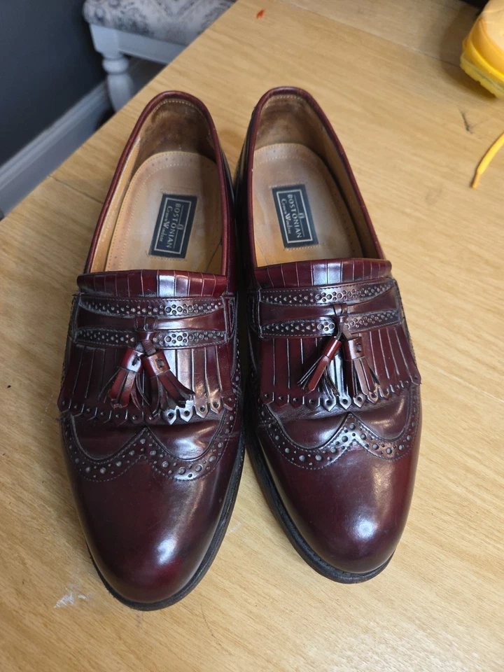 Mocassim de Couro Vintage Bostonian Crown Windsor Masculino Tamanho 9.5 Borla Borgonha - Imagem 2 de 4