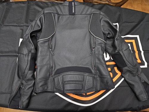 giubbino in pelle uomo tg M originale harley FXRG nuovo con protezioni - Foto 2 di 9