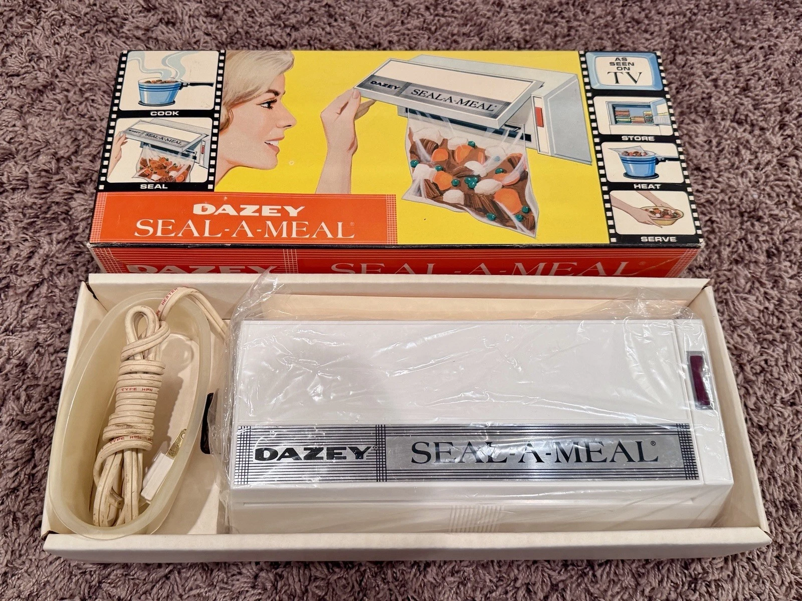 NOS 1968 Dazey Seal-A-Meal Model 5600 Original Food Saver w/ Original Bags ~ NEW