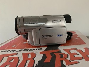 PANASONIC NV-GS70 3CCD Mini DV CAMCORDER