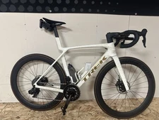 2025 Trek Madone SLR 7 Gen 8 M/L 56 Cm Carbon SRAM AXS   2x12s