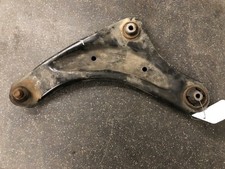 Triangle de suspension Nissan Pulsar