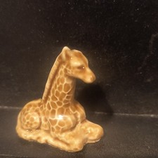 Wade Figurine RARE MANUFACTURING ERROR Missing Ear Giraffe Collectible Statue