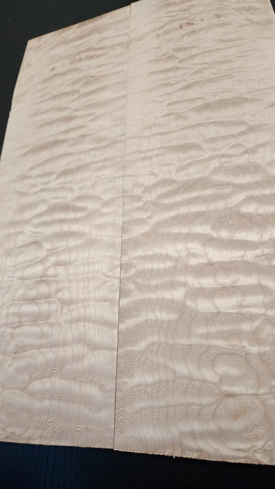 Juego Bookmatch de arce acolchado #1070 L.223/4" xW.147/8" x T. 5/16"  Foto 4 de 4