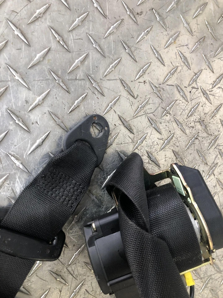 Conjunto de cinturón de seguridad delantero izquierdo mercedes-benz c280 w202 1998-2000 fabricante original Foto 2 de 4