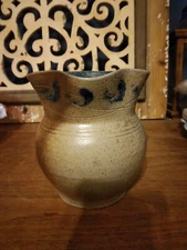 JUGTOWN WARE POTTERY PITCHER BLUE FLOWER DECORATION STAMPED 1981 ~ 6" TALL