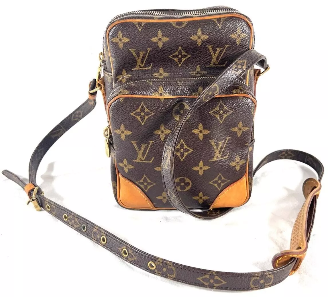 LOUIS VUITTON  Brown Monogram Crossbody Shoulder Bag Made in France