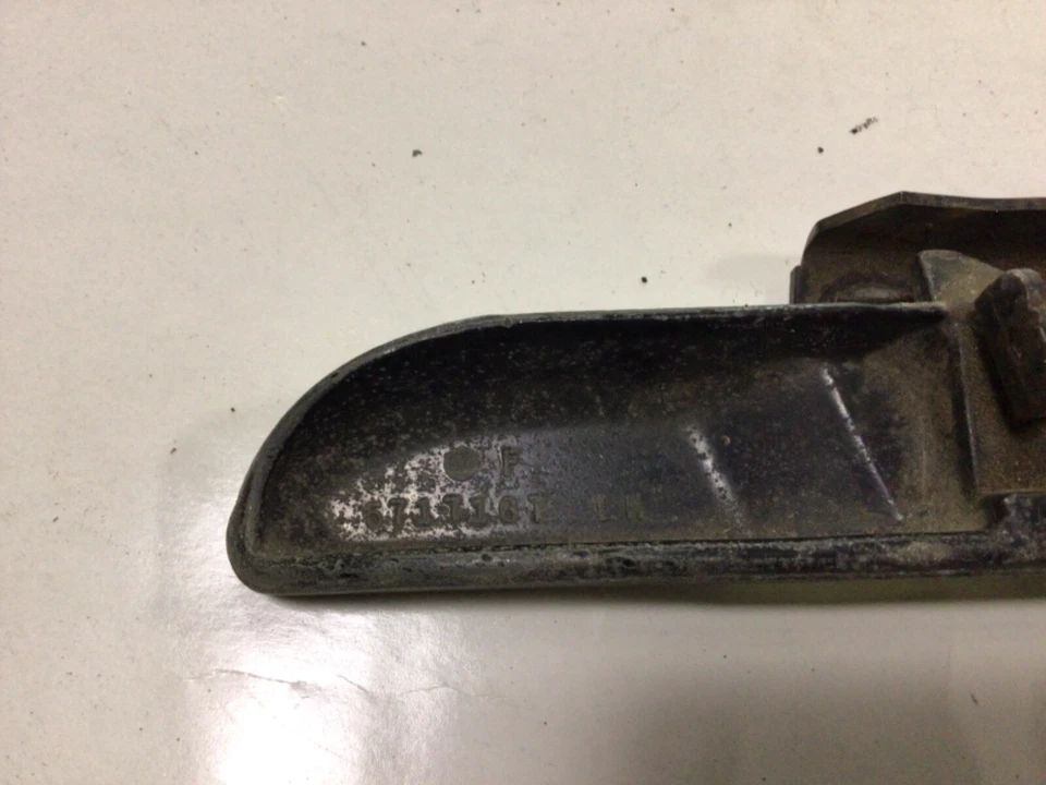 66 67 68 69 70 Buick Cadillac Oldsmobile izquierdo convertible pestillo superior 5717167 #1 Foto 4 de 4