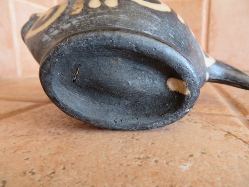 Black Clay Art Pottery Fish Sculpture - Nice Decorative Piece - Picture 6 of 6
