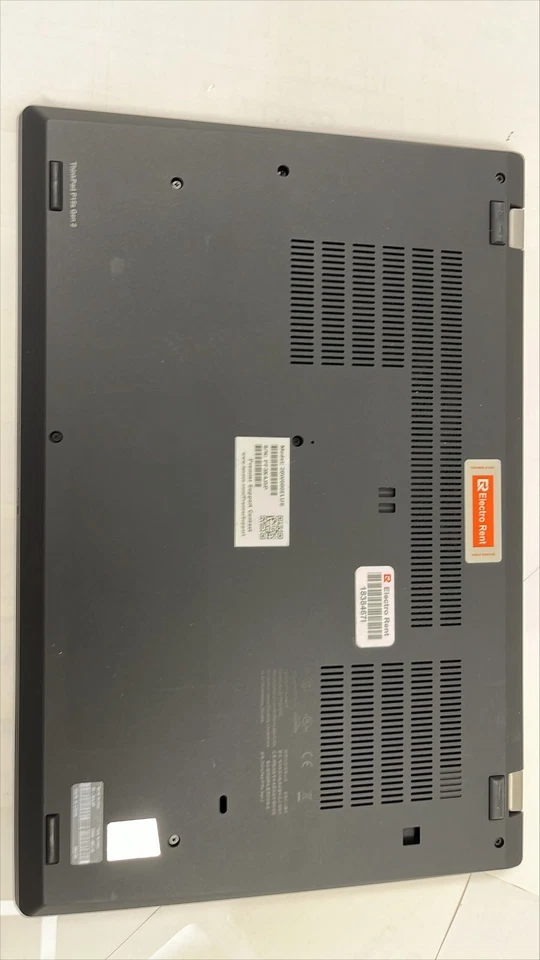 Lenovo ThinkPad P15s Gen 2 i7 32 GB 1 TB Quadro T500 sin sistema operativo Foto 4 de 4
