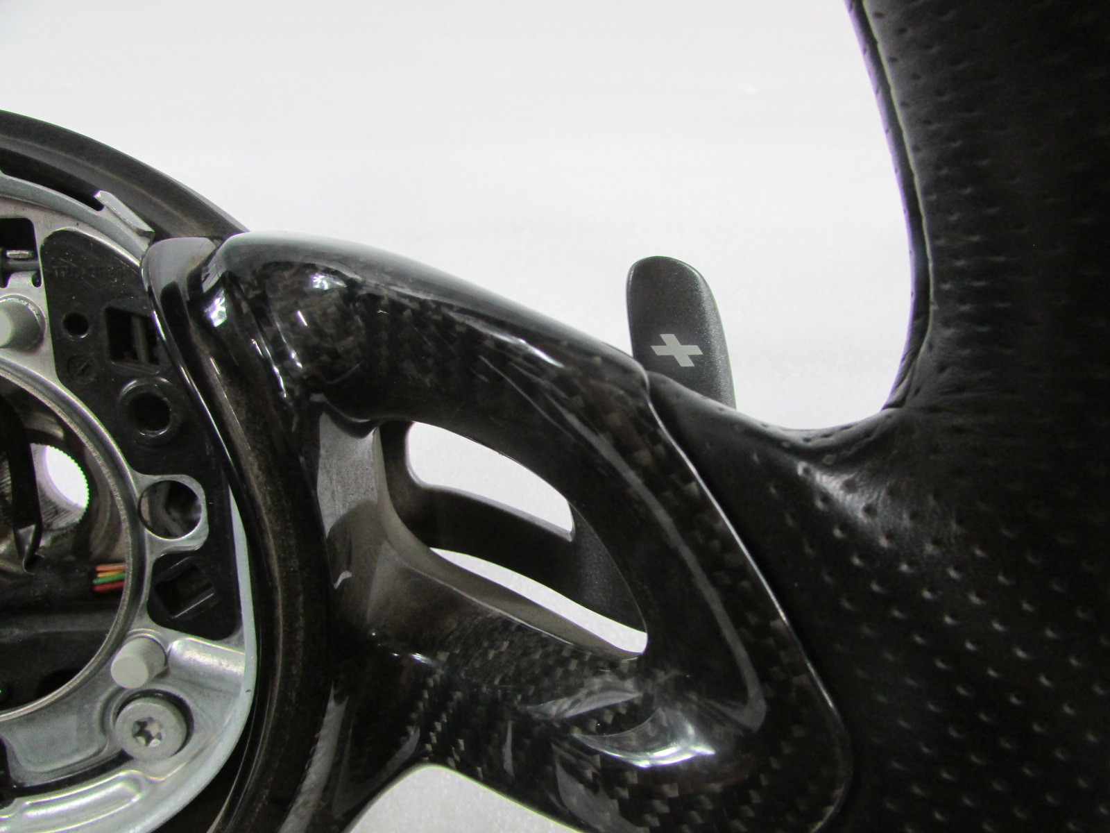 McLaren MP4-12C, Steering Wheel w/ Paddles Carbon Fiber/Black Used P/N 11N2228CP