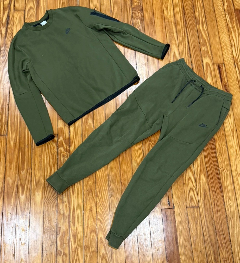 Nike Sportswear Tech Fleece Green Tracksuit Men’s Size Medium
