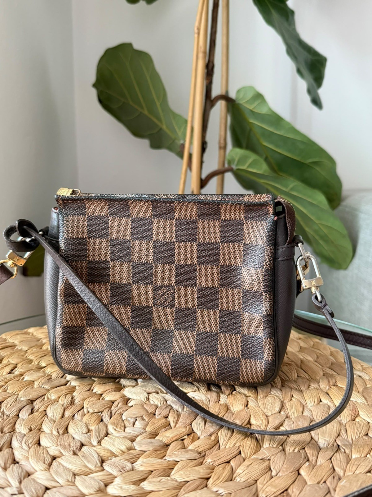 Louis Vuitton pochette damier ebene starting