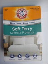 Arm Hammer Twin/Twin XL Soft Terry Mattress Protector