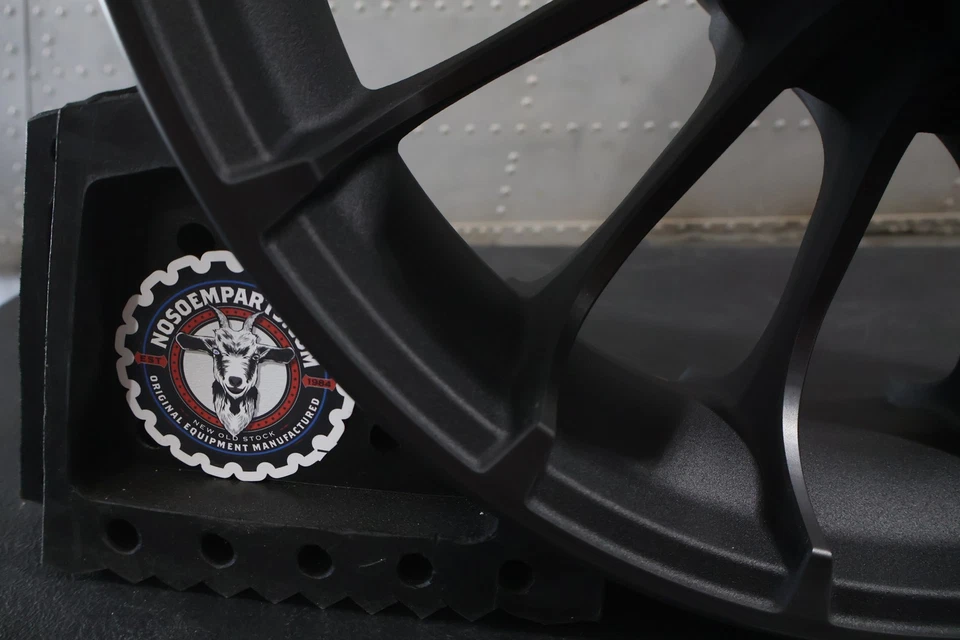 40900516 NUEVO OEM 2009-2025 HARLEY-DAVIDSON TOURING TALON CVO RUEDA TRASERA ST RG Foto 3 de 4