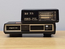 Vintage Argus C10 Film Camera Color Film RB Argus 1240 Pocket Flash