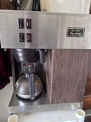 Bunn-O-Matic Pour-O-Matic  Coffee Brewer - Stainless Steel/Wood Grain Model VPR
