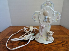 Vintage Precious Moments 93 Cross Jesus Loves Me Nursery Night Light Teddy Bear