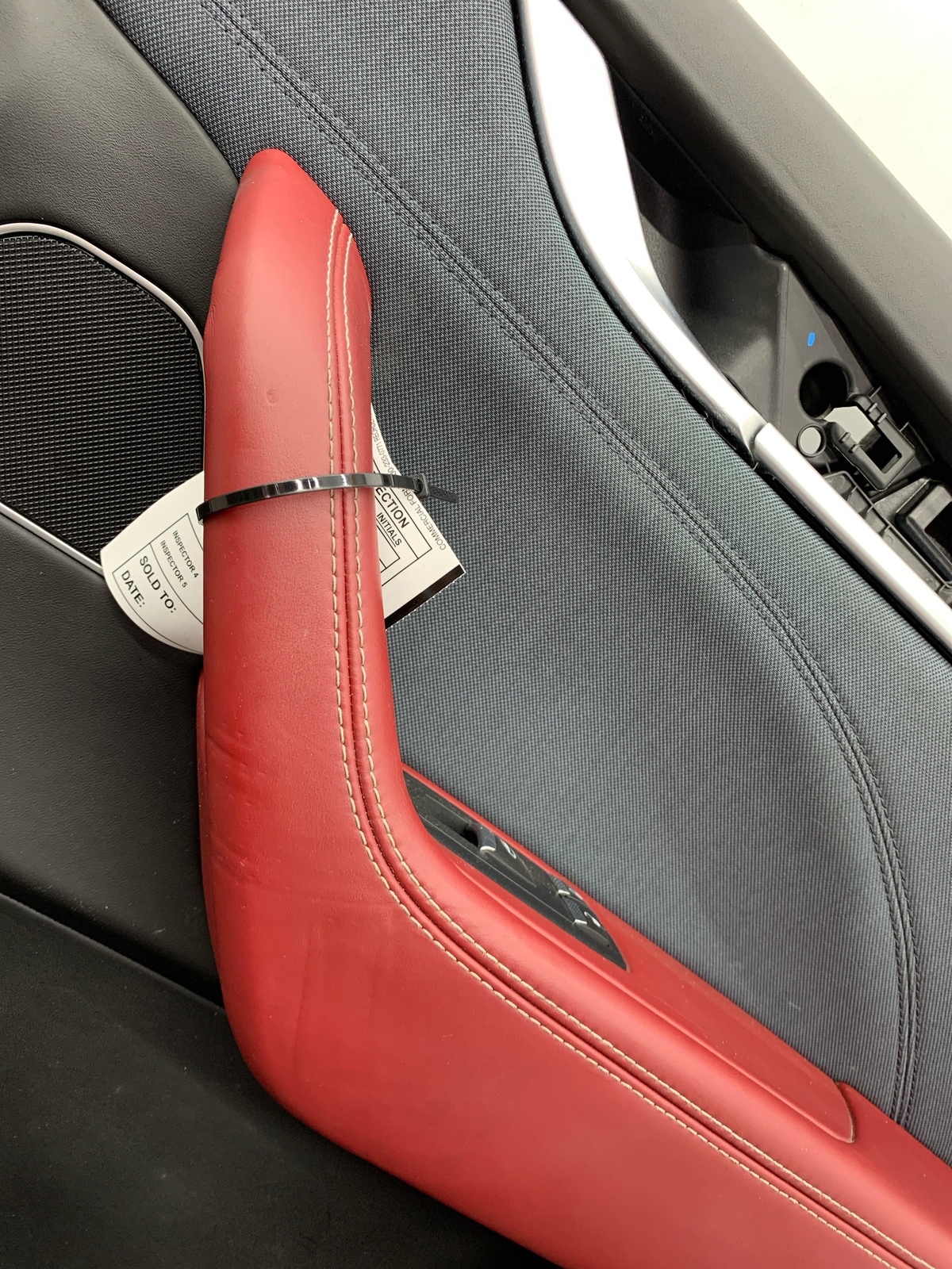 2017 - 2020 MASERATI LEVANTE M161 OEM RIGHT FRONT INNER DOOR TRIM PANEL