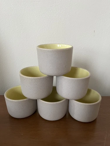 Vtg The Pigeon Forge • Tennessee • Yellow Interior Glazed Tea Cups/Ramekins S/6