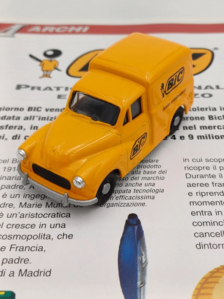 CORGI MORRIS MINOR VAN PUBBLICITARIO BIC  - MODELLINO 1:43 + pagine ILLUSTRATE - Immagine 3 di 4