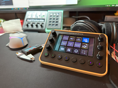 LoupeDeck Live Gaming Streaming Productivity Stand - 3D LoupeDeck Live Gaming Streaming Productivity Stand - 3D