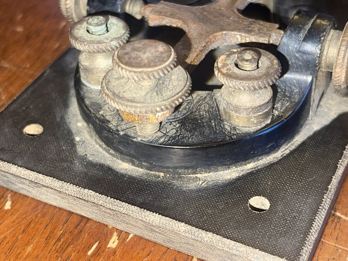 WWII US MILITARY MORSE CODE KEY J-47 STRAIGHT KEYER J37 Ok WWII US MILITARY MORSE CODE KEY J-47 STRAIGHT KEYER J37 Ok