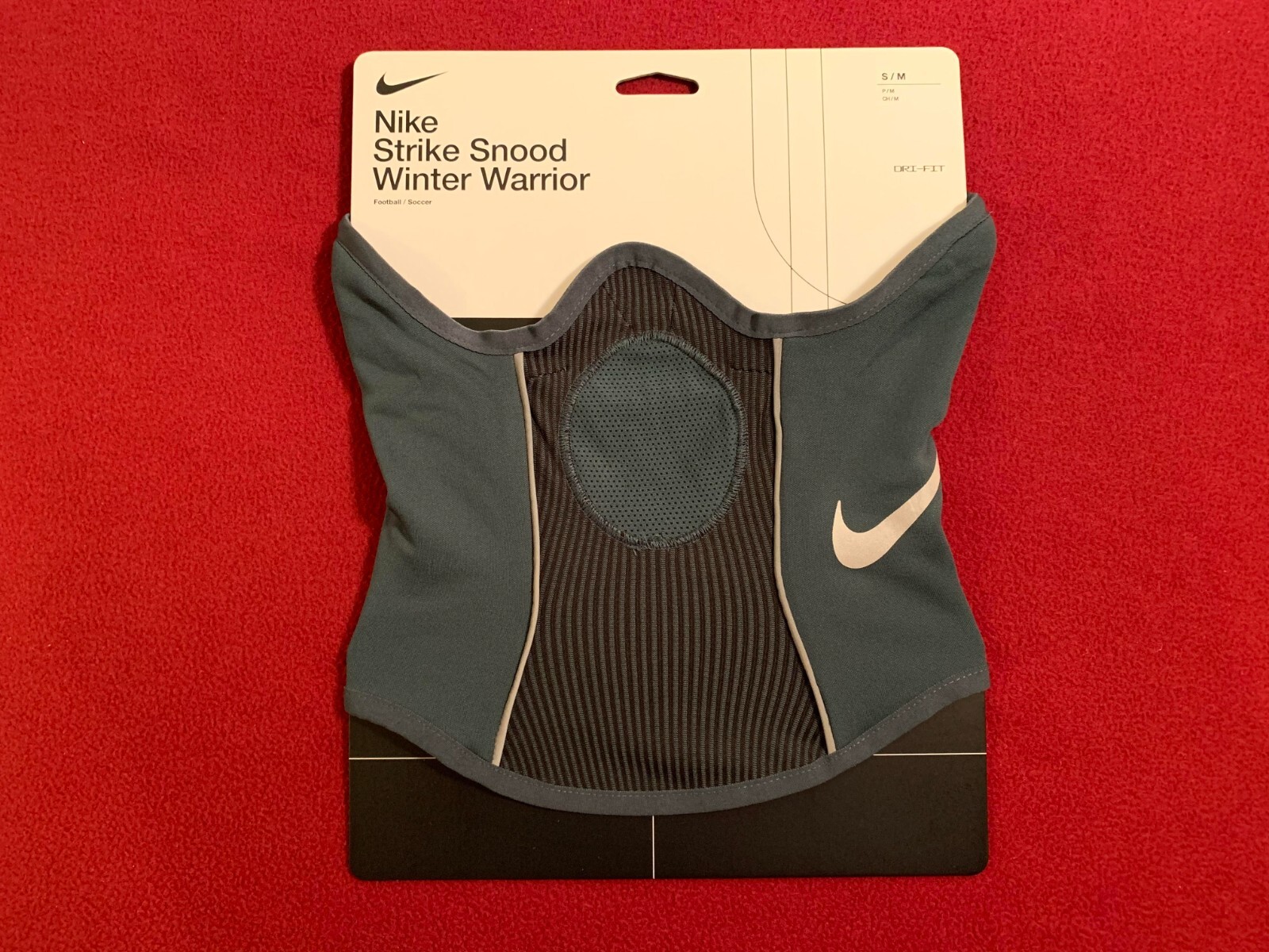 Nike Dri-Fit Strike Winter Warrior Snood Soccer Green Size Small/Medium NEW