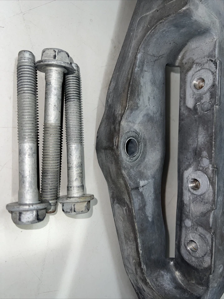 Soporte de montaje de motor GM Chevrolet Impala 2014-2018 13227756 #8 Foto 3 de 4