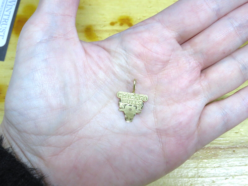 Kleiner massiver 14K Gelbgold Chicago Bulls Anhänger Charm Sport Spiel Basketball - Bild 9 von 12