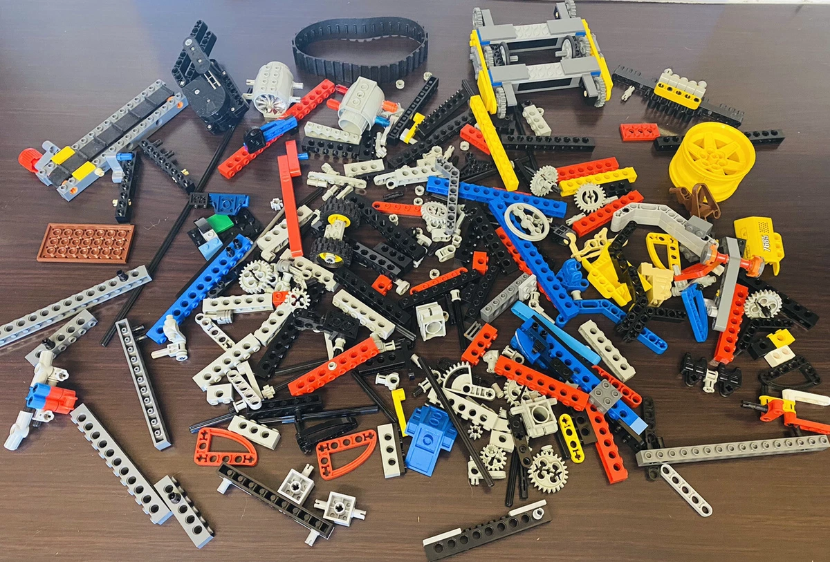 Lego Technic Job Lot Spares Parts Beams Cogs Pins Connectors