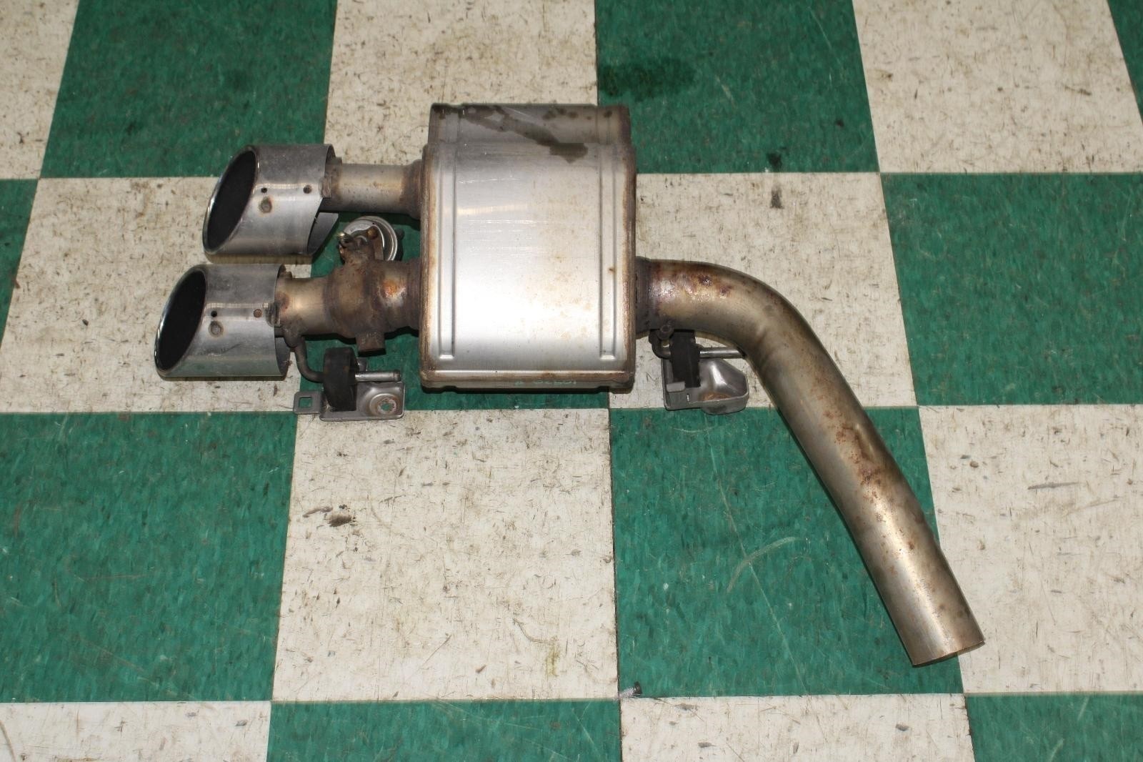 14-19 Ghibli 3.0L Passenger Side Right RH Dual Tip Exhaust Muffler OEM Factory