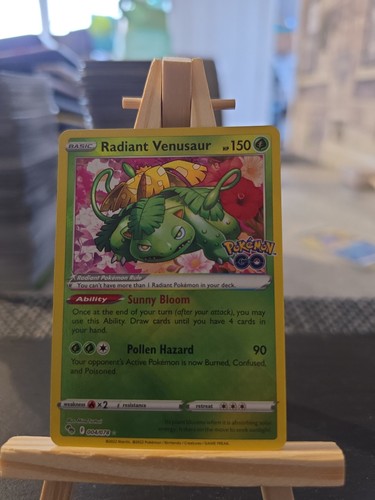 Pokémon TCG Radiant Venusaur Holo Card Pokemon Go 004/078 Near Mint Condition