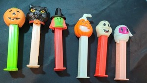 Bundle Of 6 Halloween Pez Dispensers Pumpkins, Cat, Witch, Mummy, Ghost