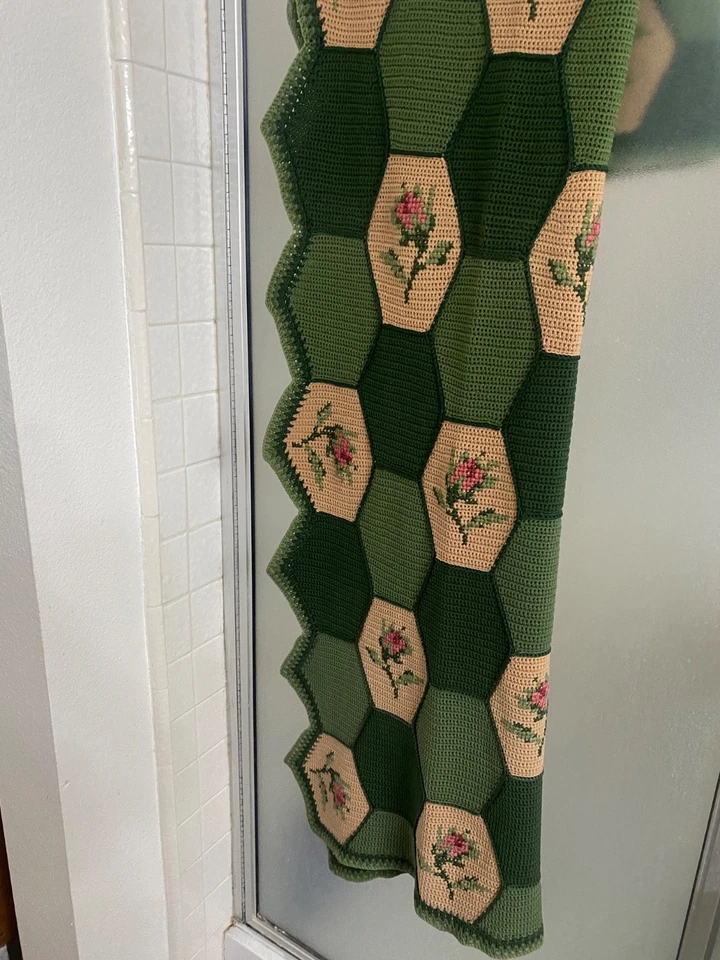 Manta de Colección Crochet Patchwork o Afgano "Jardín de Flores de la Abuela" Verde Foto 2 de 4