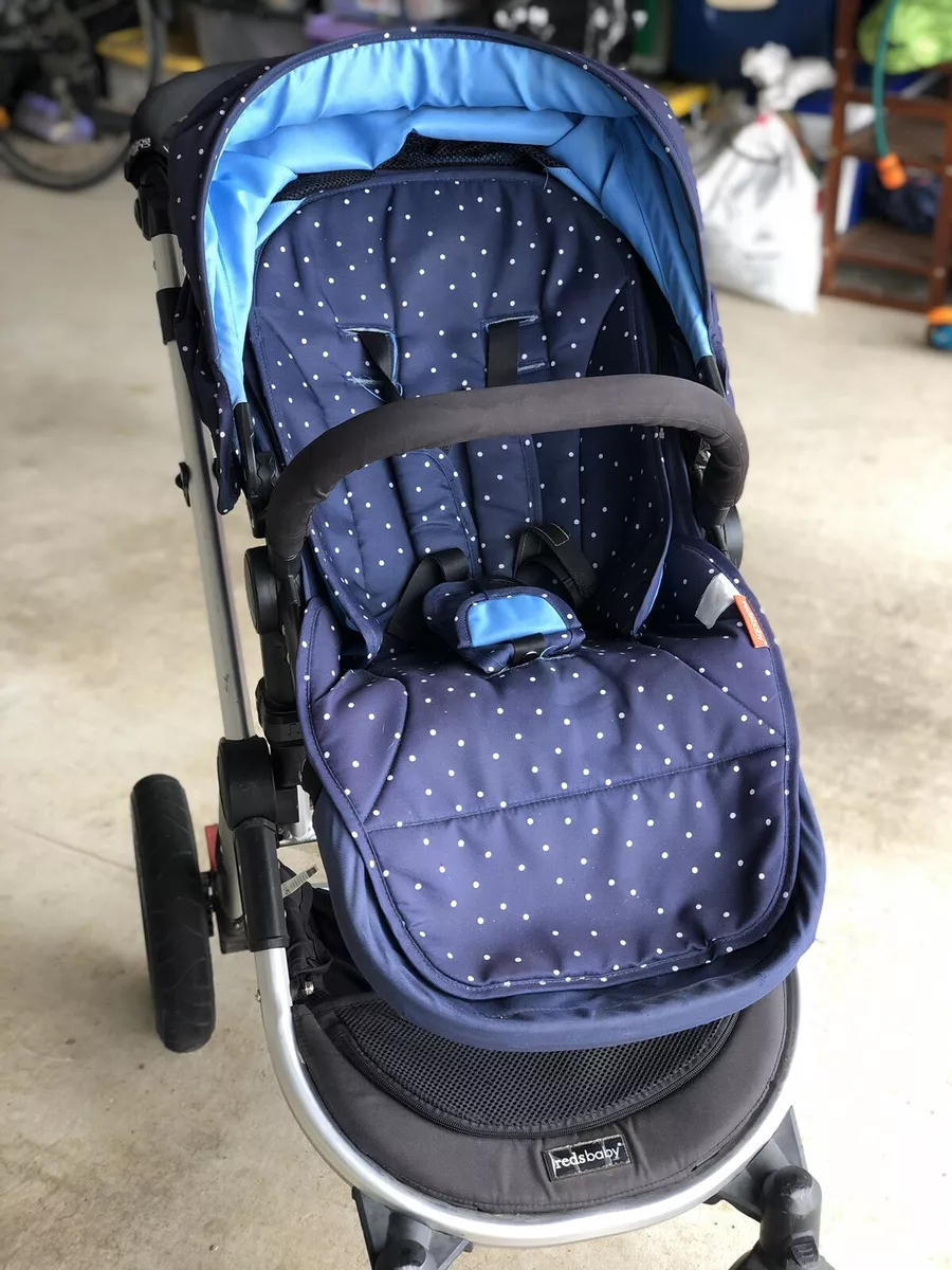 Bounce pram and top car seat