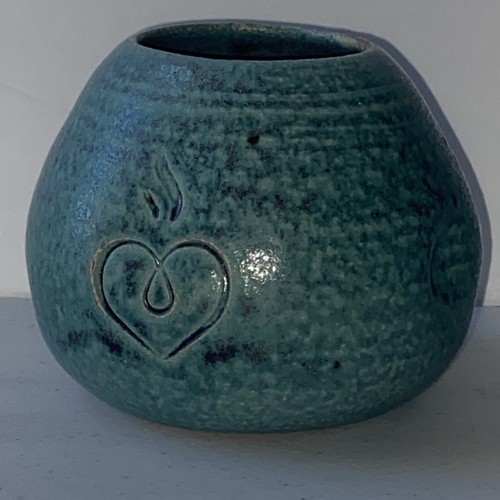 Pottery heart vase, turquoise and brown, 3” ceramic studio piece signed - Picture 8 of 22