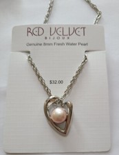NIP Fresh Water Pearl Pendant Necklace Red Velvet Bijoux Genuine 8mm Pearl