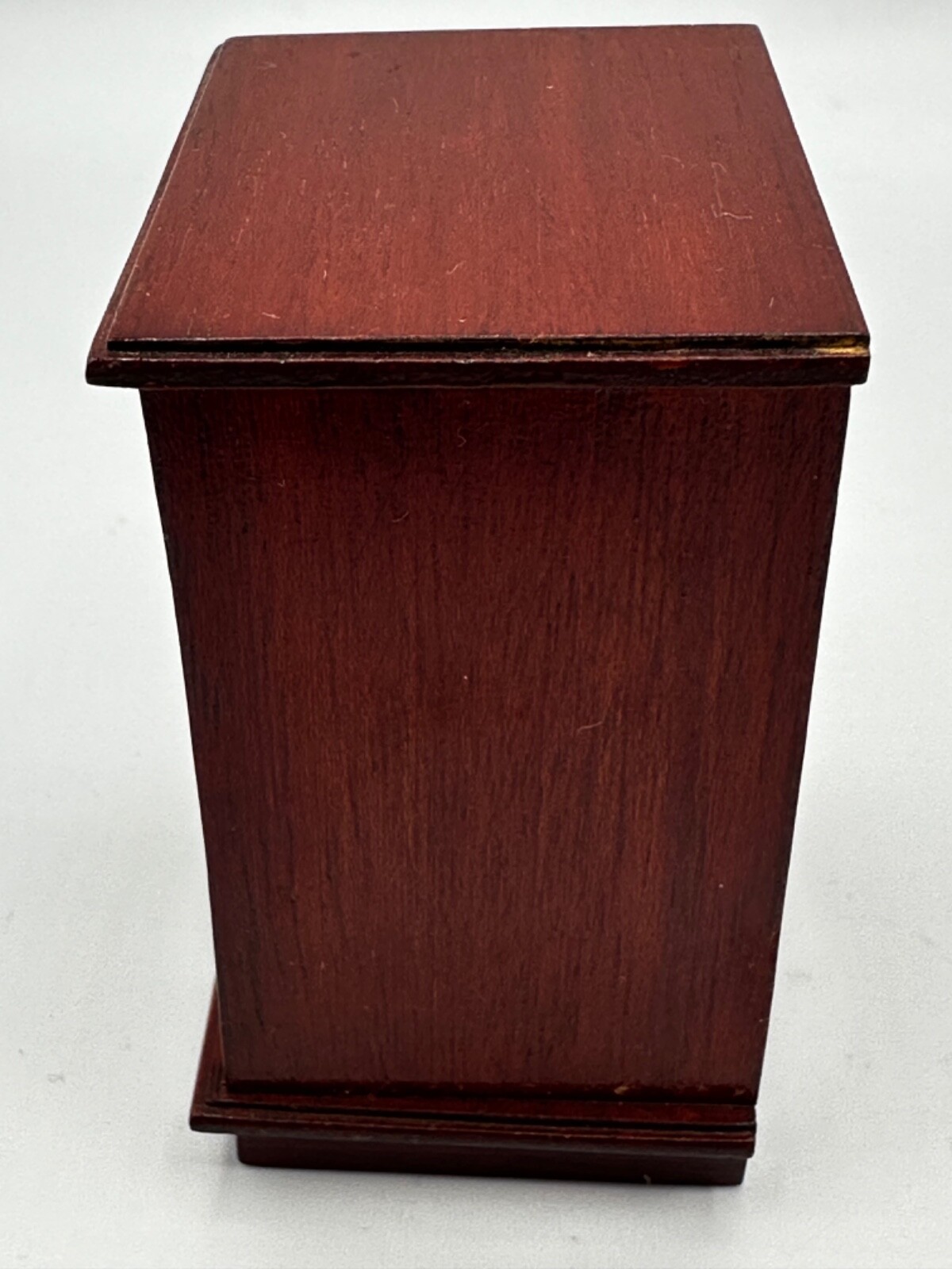 Dolls house miniature 1:12 ARTISAN chest of drawers by ROY SHERWOOD 1990