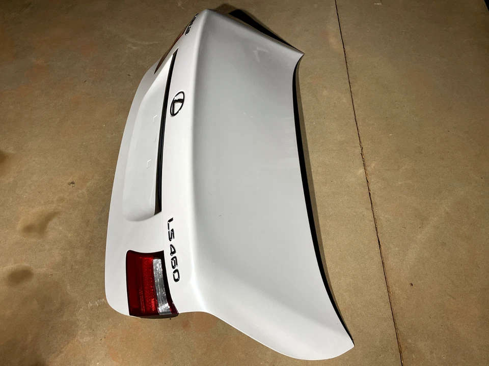NICE! 2007-2009 Lexus LS460 Trunk Lid W/Inner Tail Lights!!! Foto 4 de 4