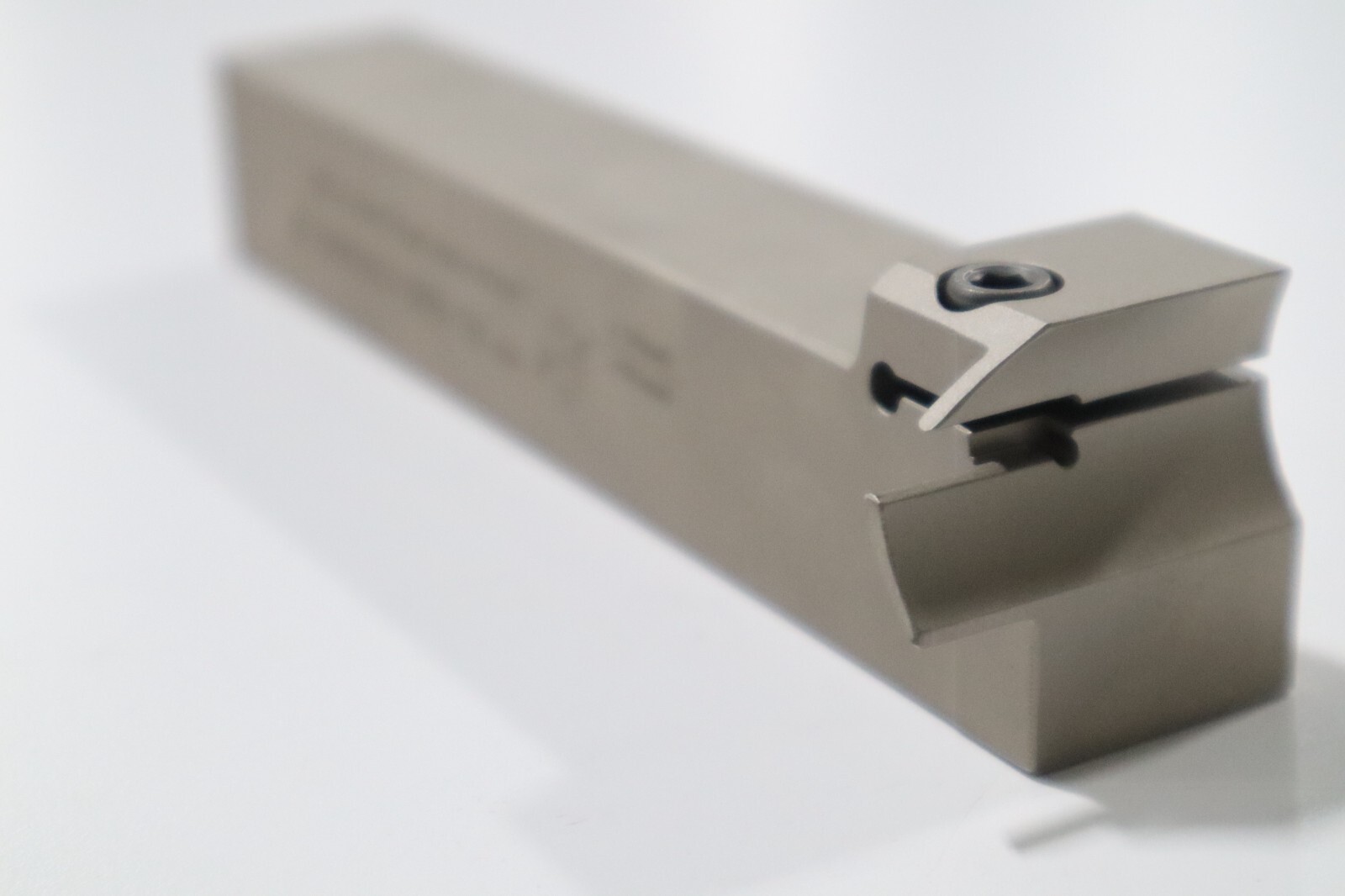 KORLOY MGFVL 16309/13T03, 1" LEFT HAND FACE GROOVING TOOL HOLDER 1