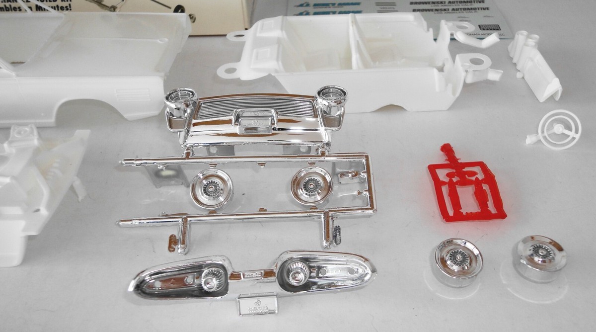 Johan EZ202 1964 CHRYSLER Turbine Car Ez-build Kit Factory for