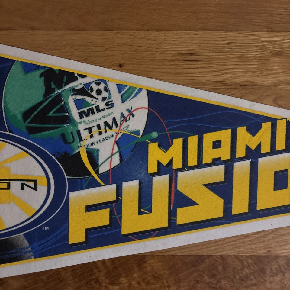 Banderín vintage MLS Miami Fusion FC Foto 3 de 4