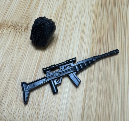 Baroness v1 GI JOE 1984 Vintage Rifle + Backpack (Black) Gun - Accessories