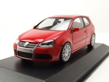 VW Golf 5 R32 2005 rot Modellauto 1:43 Maxichamps